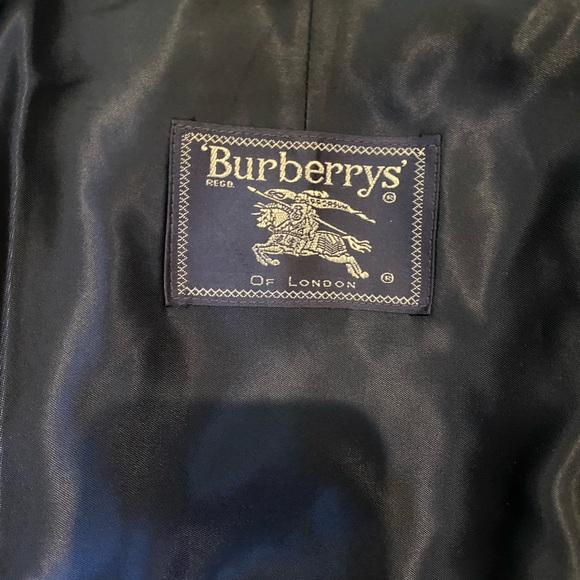 Olive Green Burberry Trench Coat - Picture 11 of 13